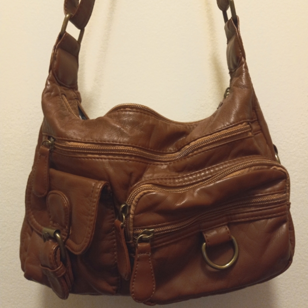 🔥HOST PICK🔥 Angel Barcelo Crossbody Purse